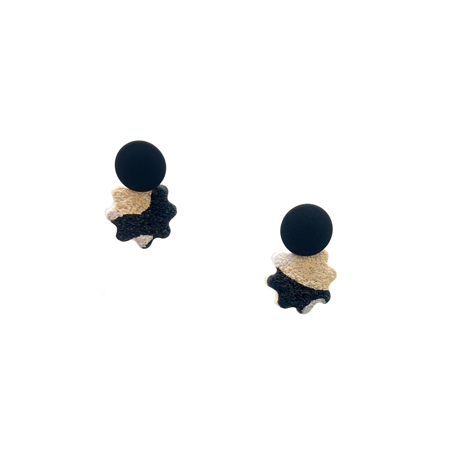 Beige and Black Pepper-Flower Dangle