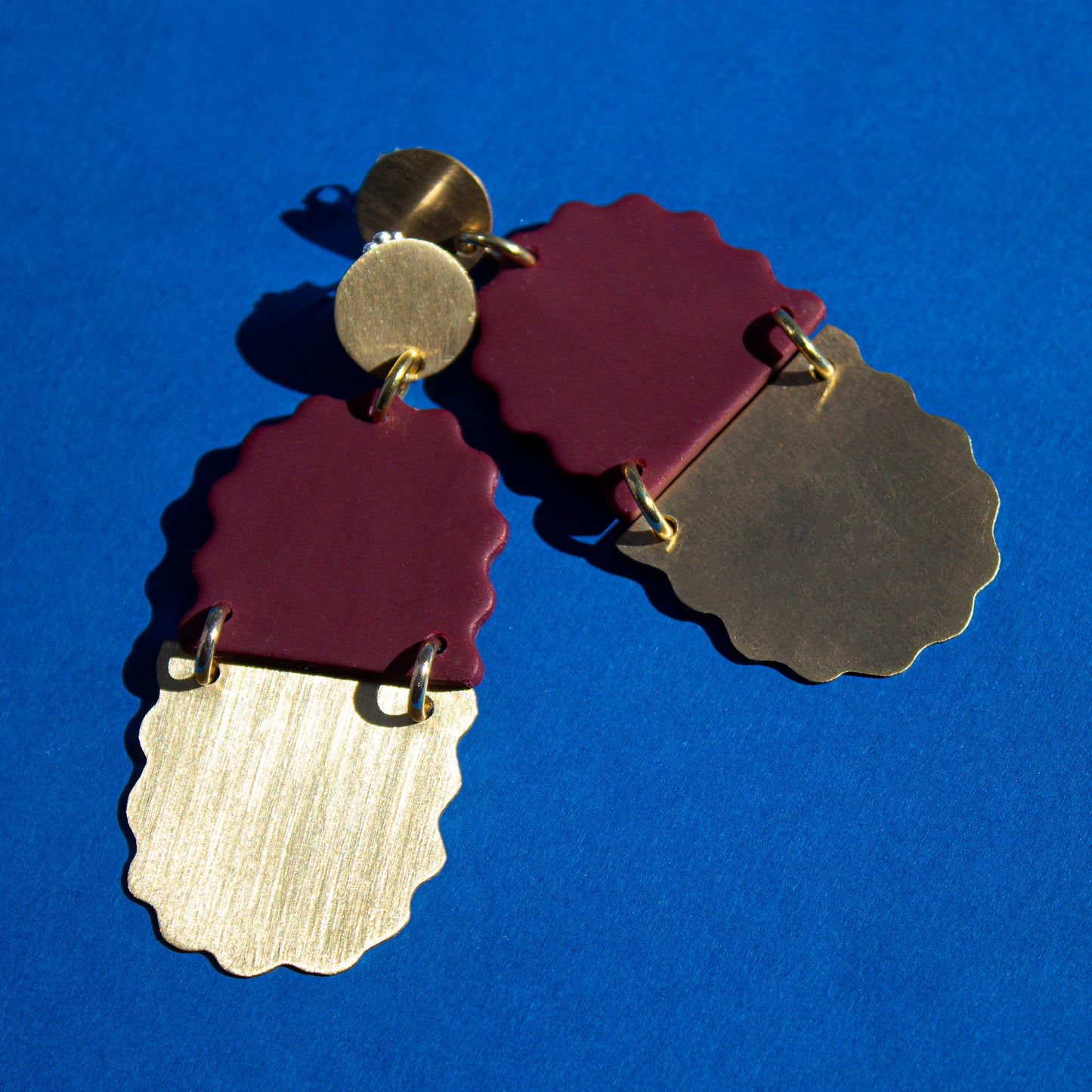 Brass Color Wave I- Red and Brass